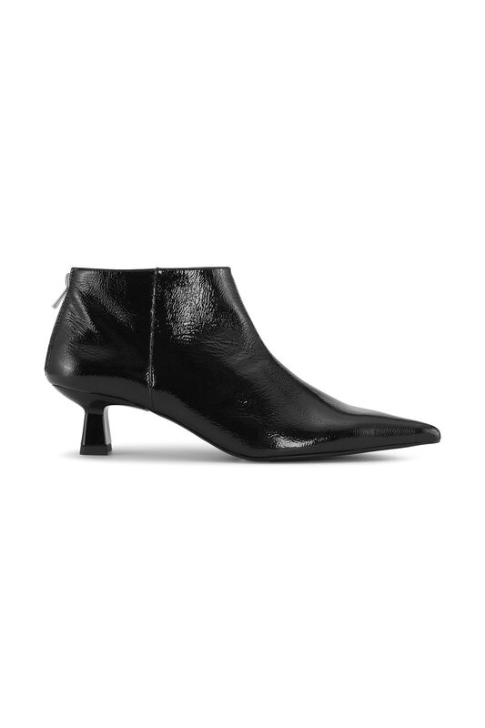 Black Soft Pointy Crop Boots Naplack | GANNI